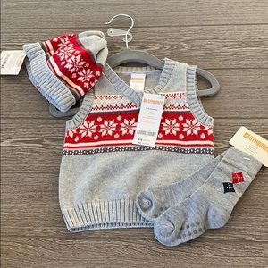 🆕 Gymboree Holiday outfit - 3 pieces